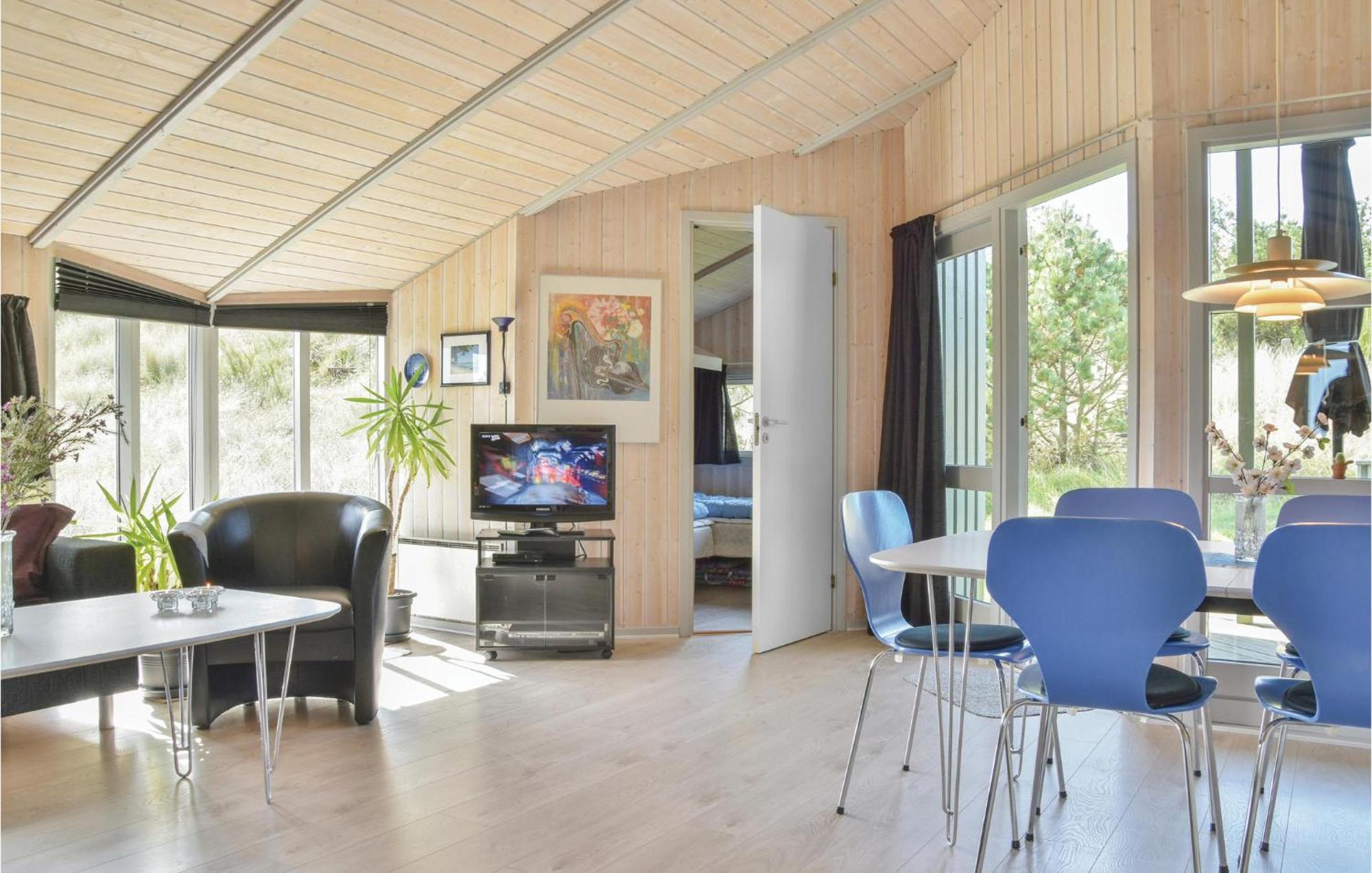 3 Bedroom Awesome Home In Hvide Sande Luaran gambar