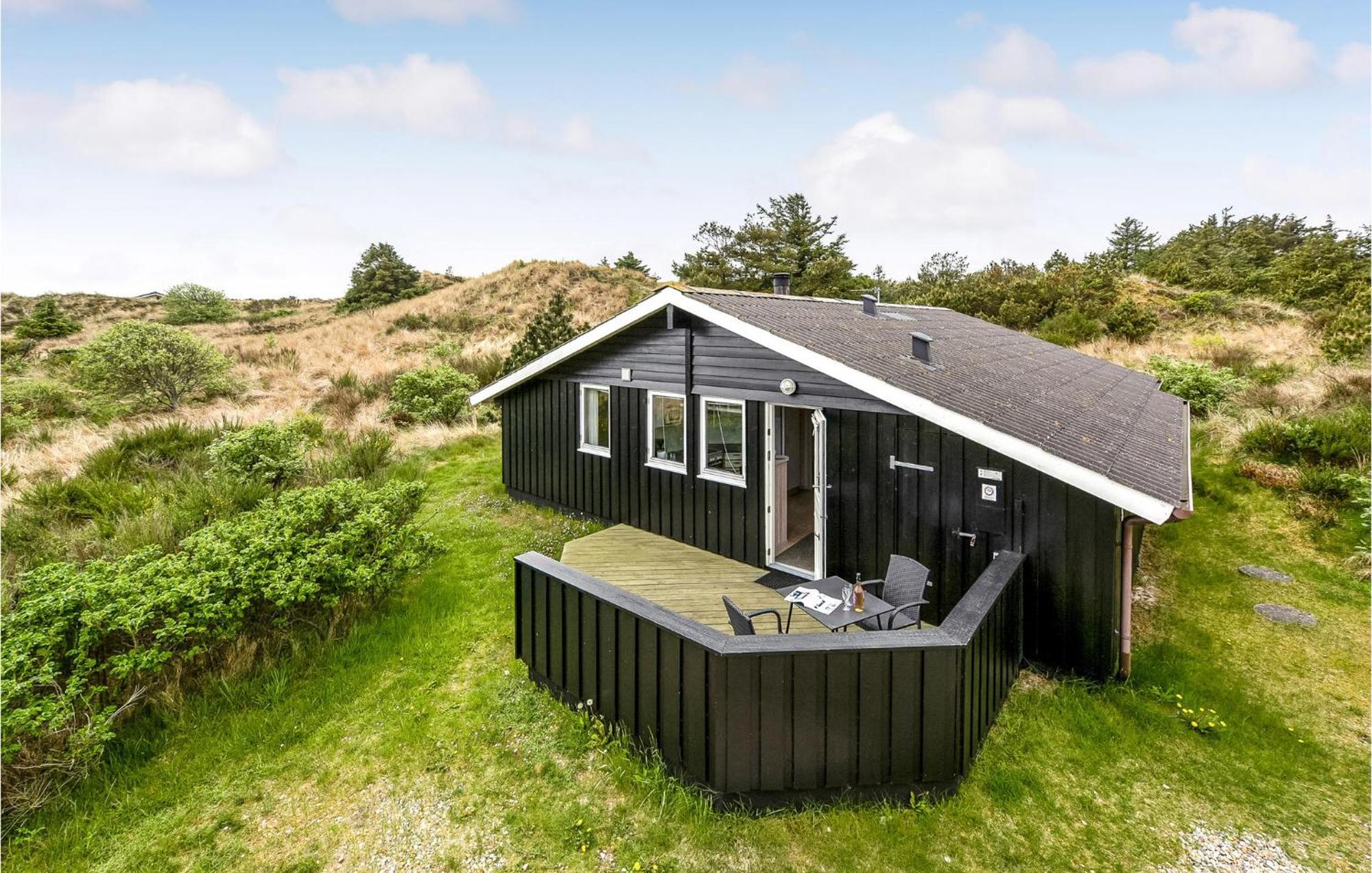 3 Bedroom Awesome Home In Hvide Sande Luaran gambar